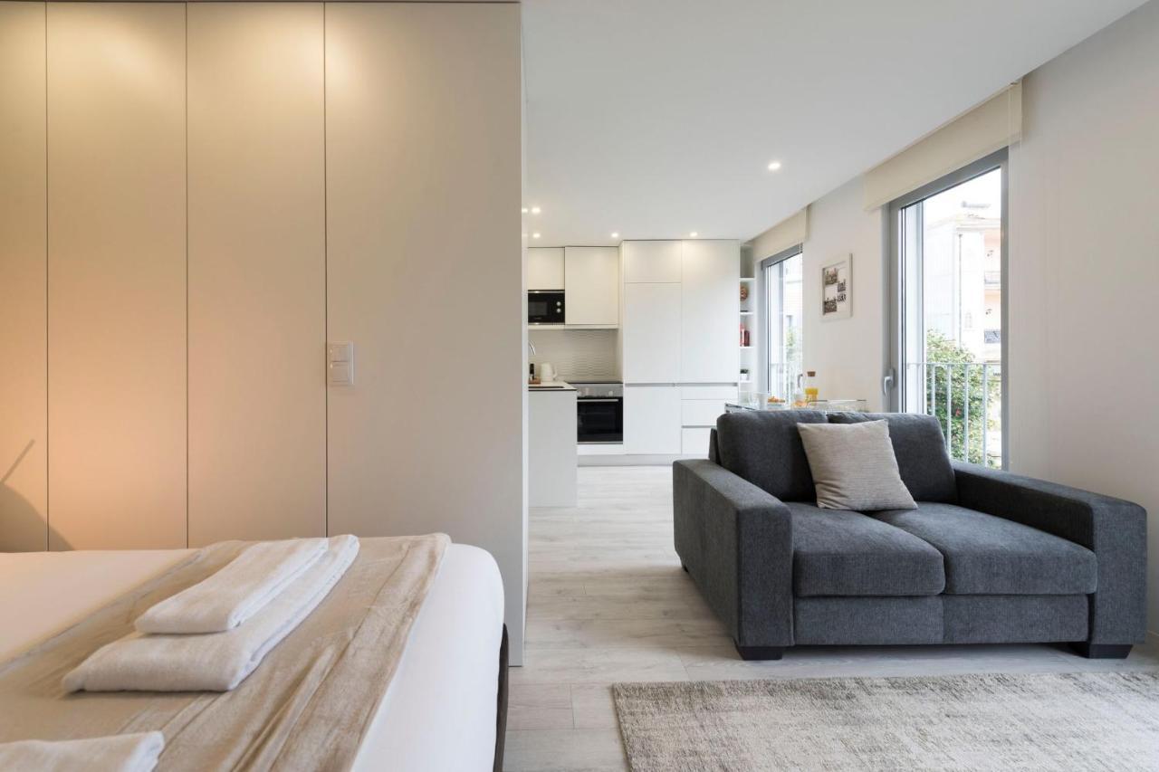 Lovelystay - Modern Loft With Gym & Free Parking Minutes Away From Cbd Порту Экстерьер фото